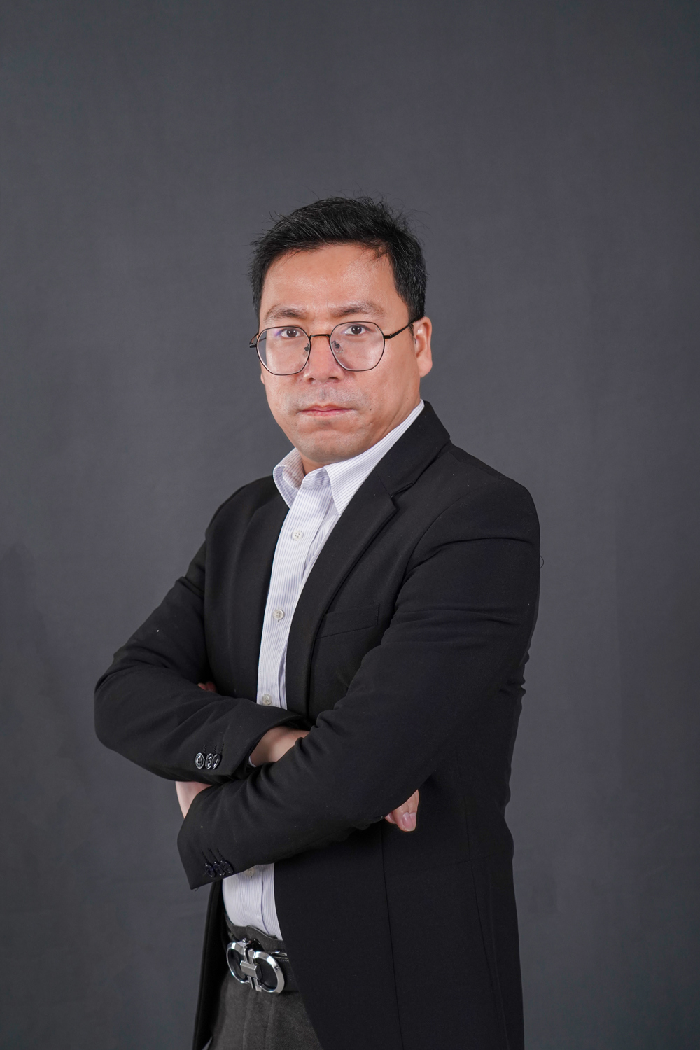 李国平